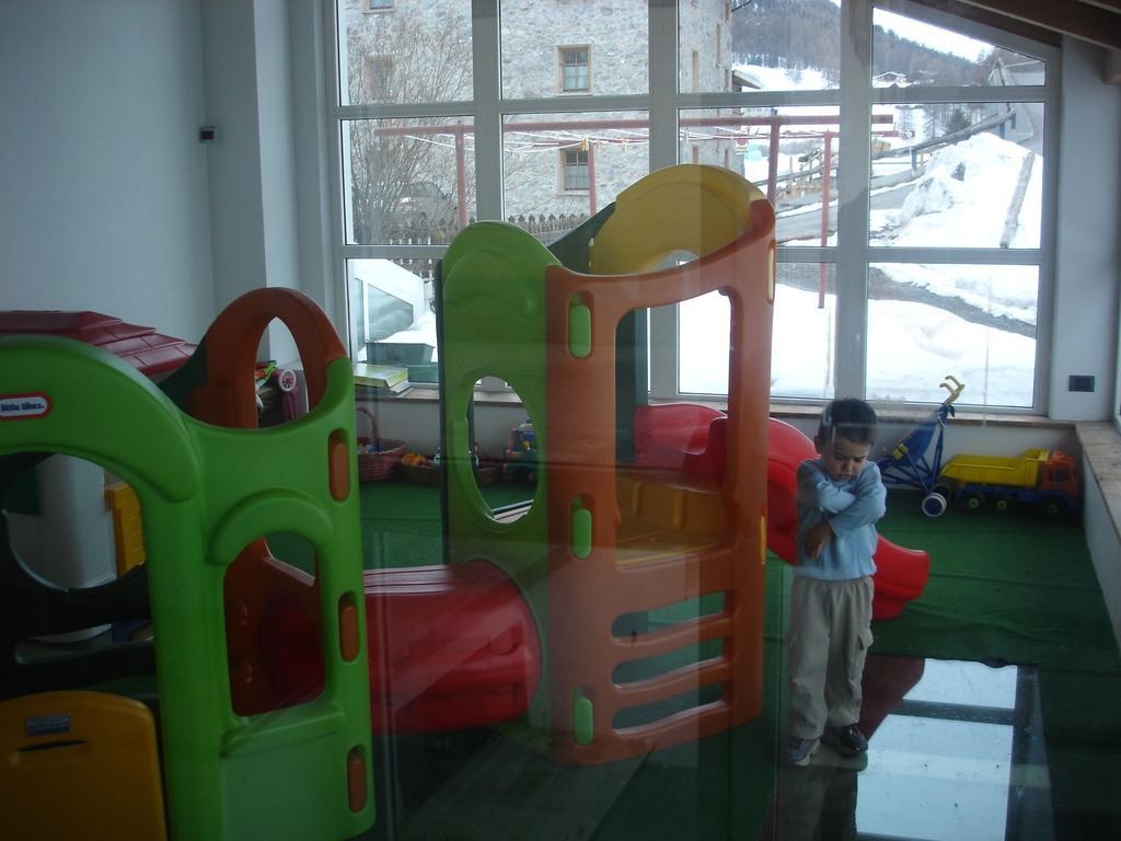 Del Sole Per Gruppi